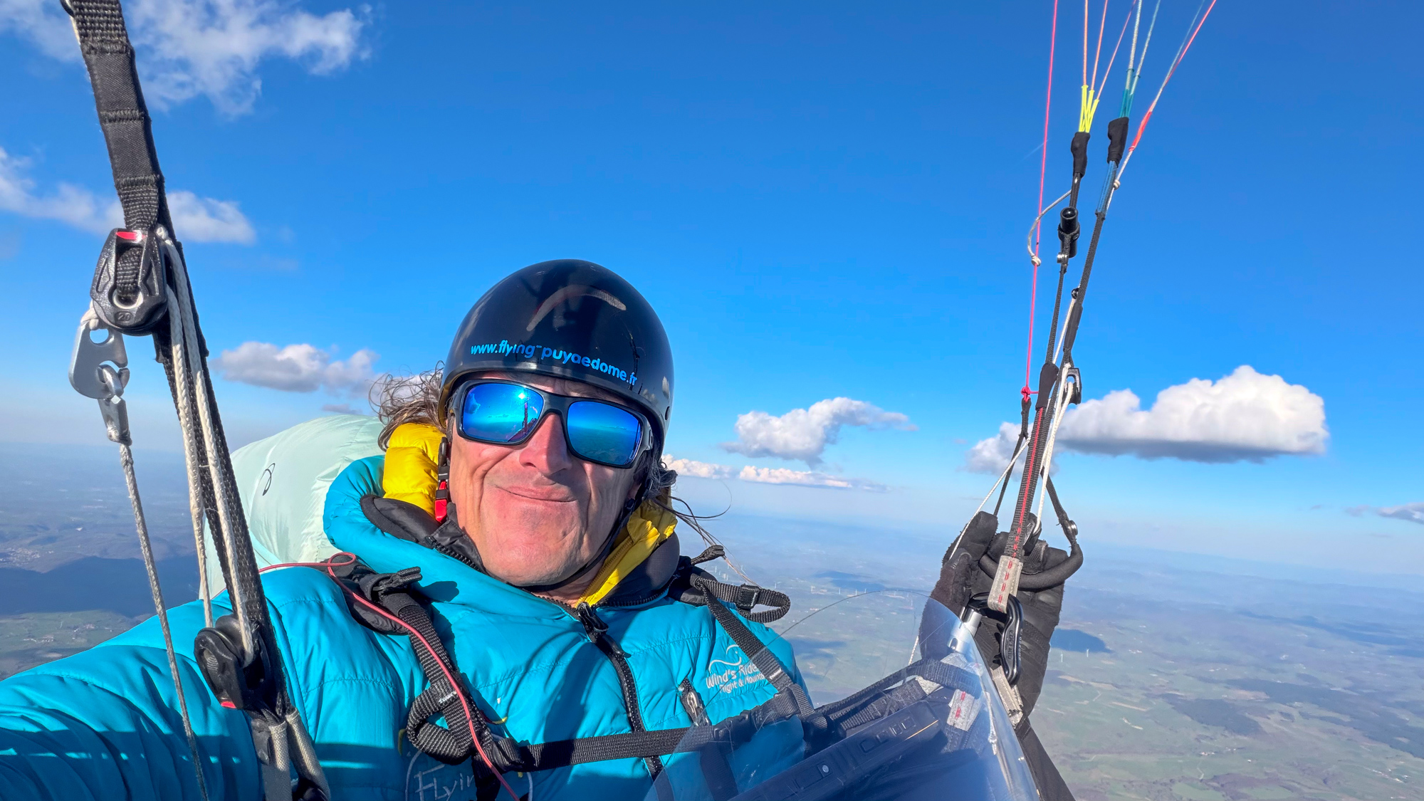 Cross Parapente Flying Puy De Dome 5
