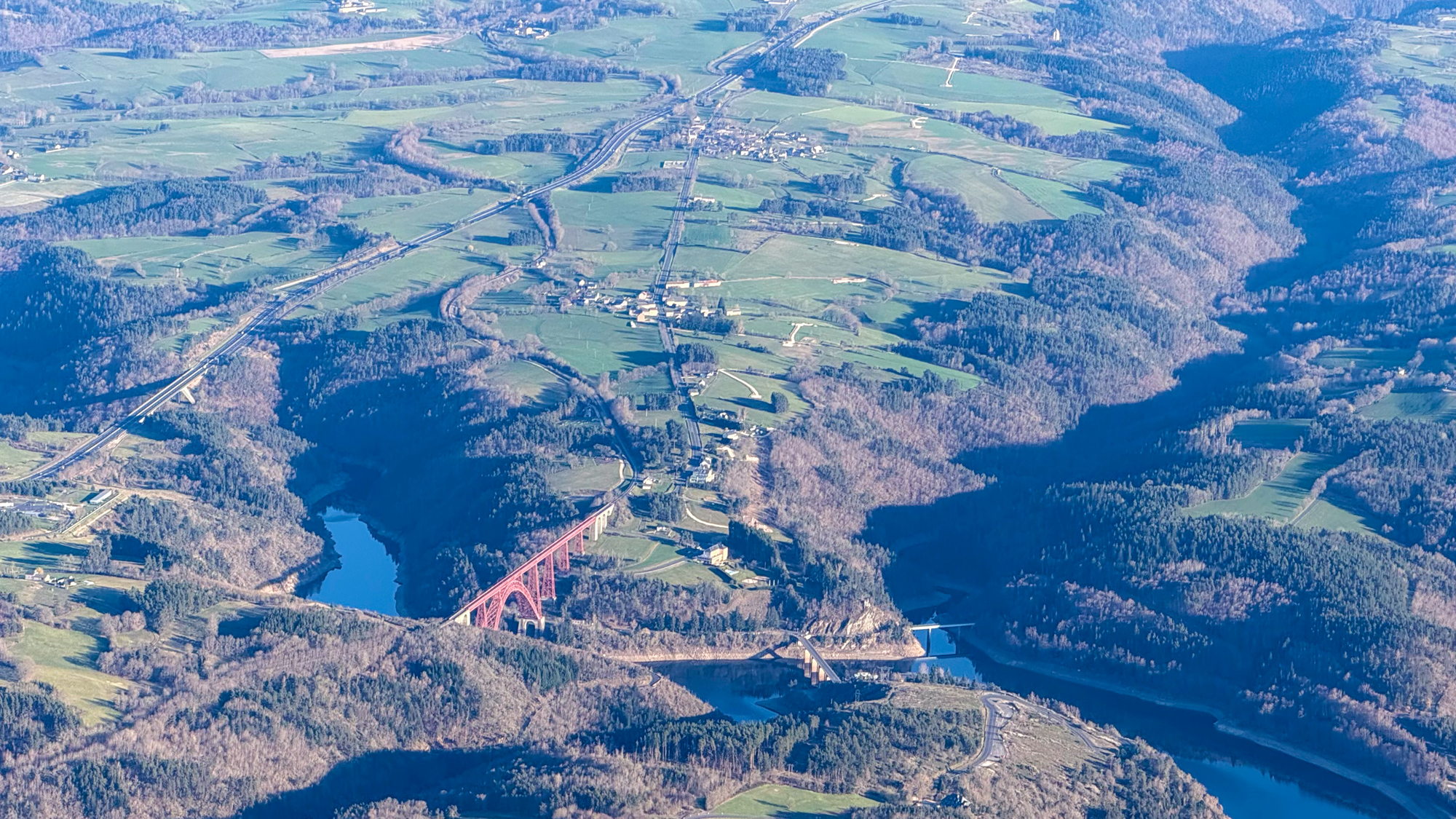 Cross Parapente Flying Puy De Dome 7
