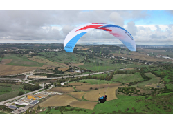 sky-paragliders-kudos-2-m-white_koala-neuve-black-friday-flying-puy-de-dome-2024