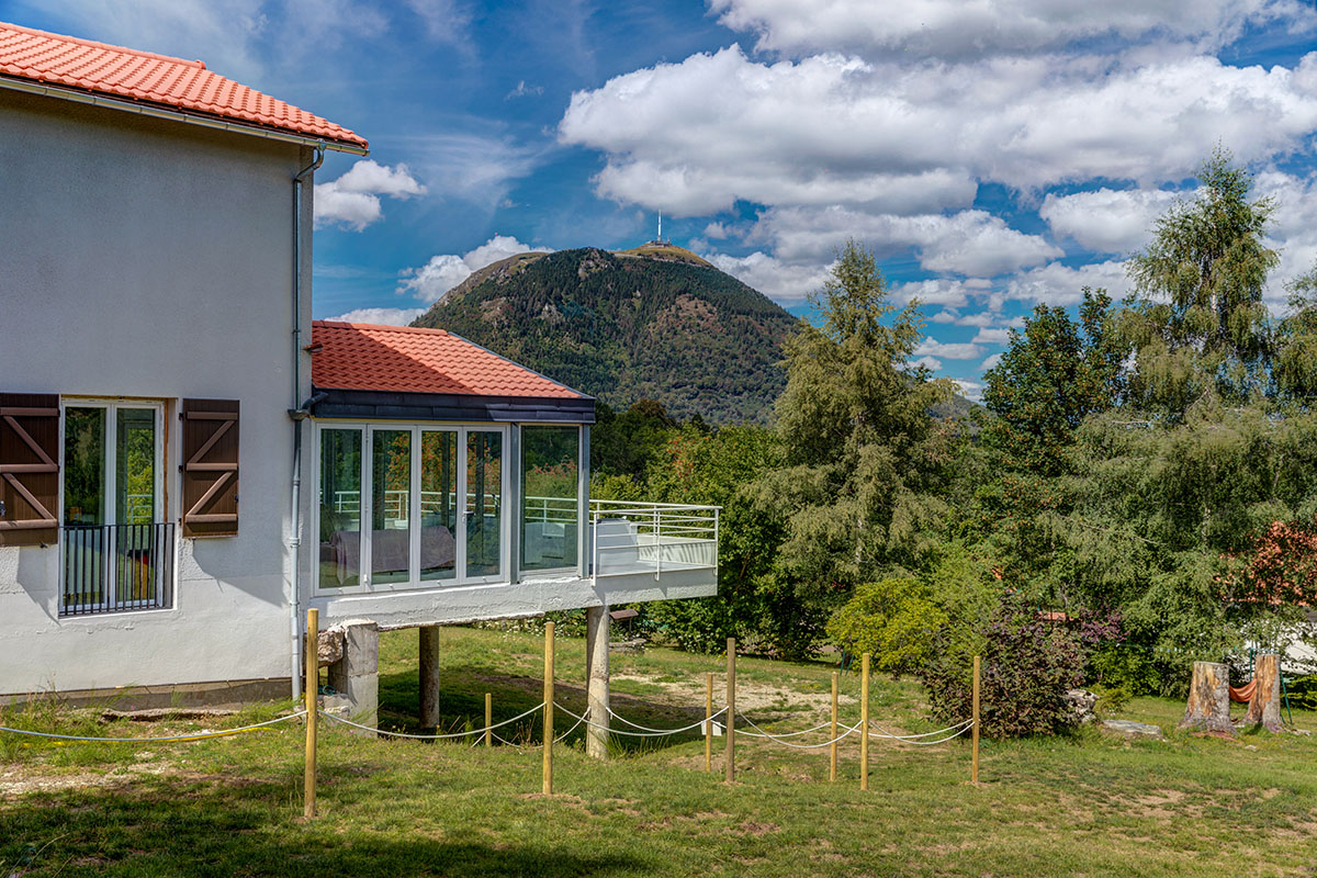 O Balcons Des Volcans Meubles Tourisme