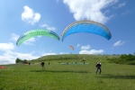 Flying Puy De Dome Ecole Parapente Pente Ecole Advance Alpha 5 Niviuk Koyot 2